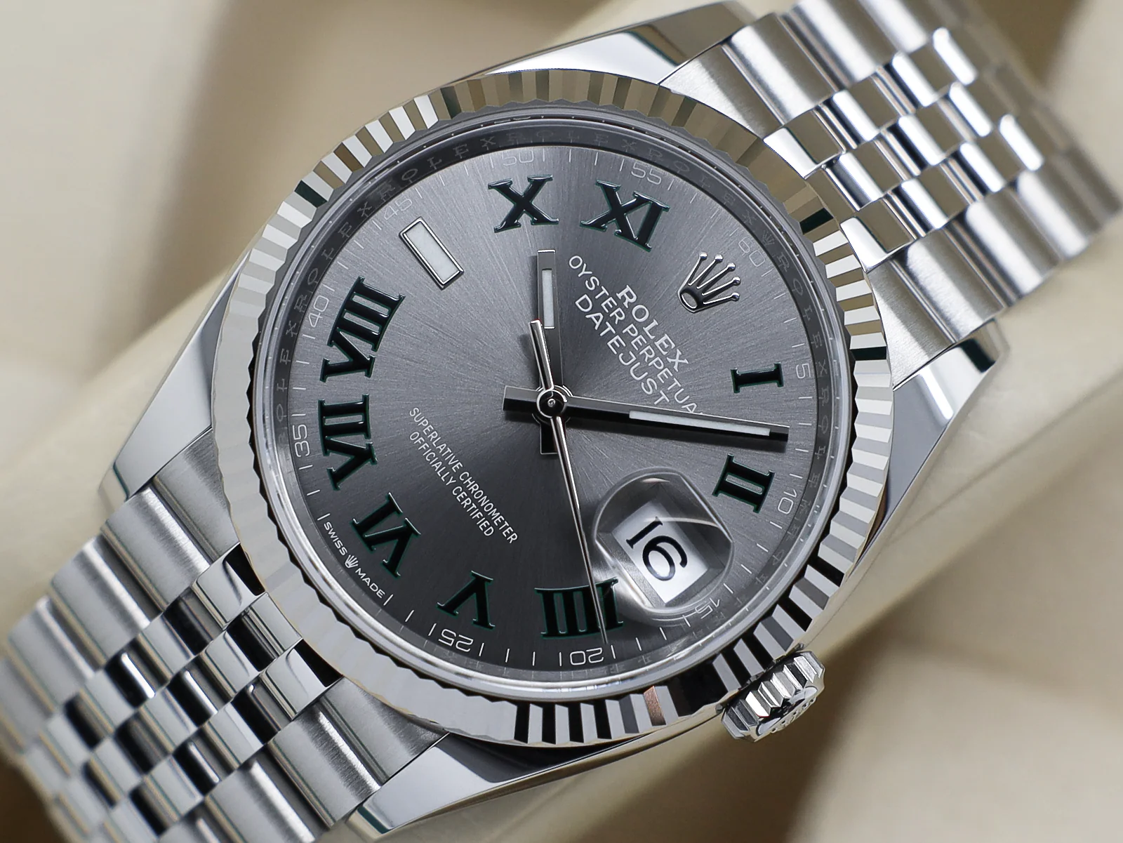GENTS ROLEX DATEJUST 36mm 126234 STAINLESS STEEL WIMBLEDON DIAL WARRANTY 2022 UK B&P - Image 3