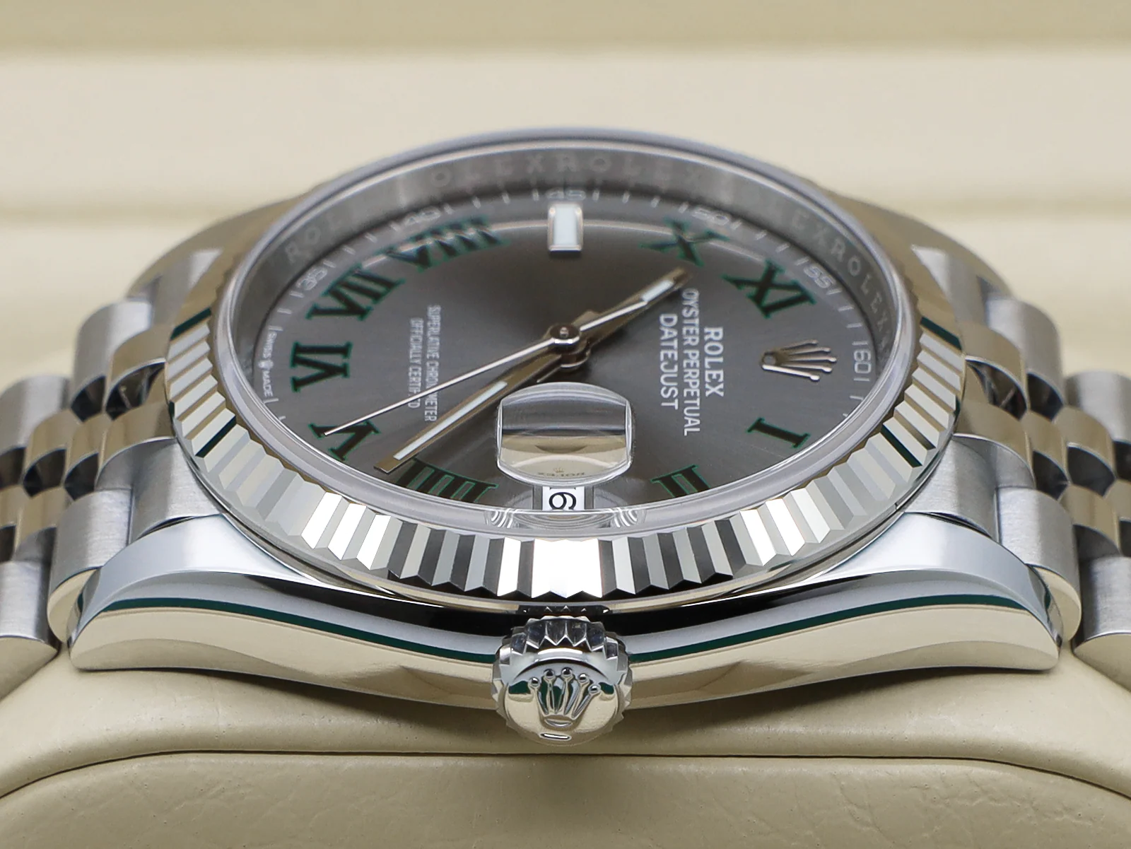 GENTS ROLEX DATEJUST 36mm 126234 STAINLESS STEEL WIMBLEDON DIAL WARRANTY 2022 UK B&P - Image 4