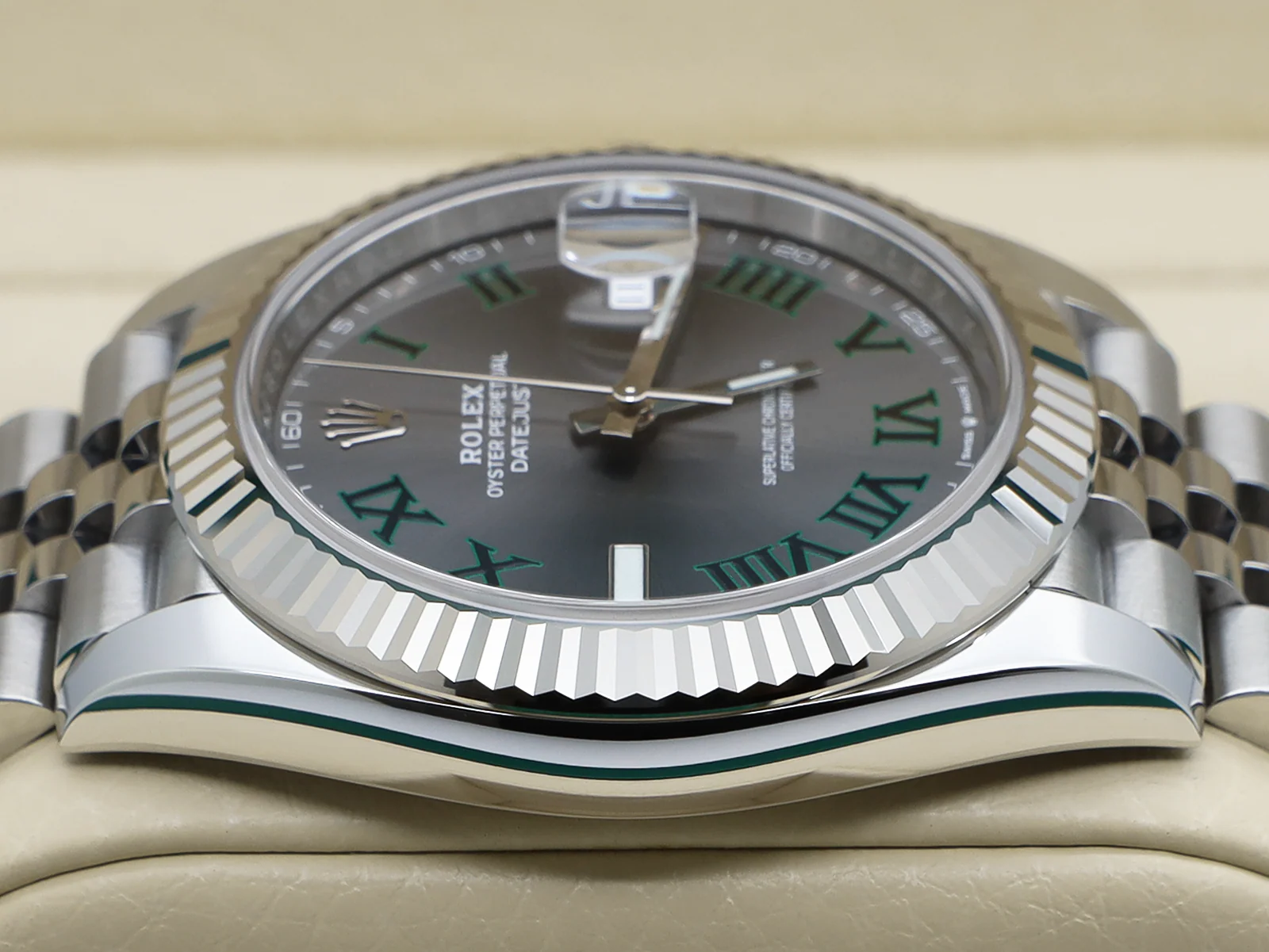 GENTS ROLEX DATEJUST 41mm 126334 STAINLESS STEEL WIMBLEDON DIAL UNWORN 2025 UK B&P - Image 3