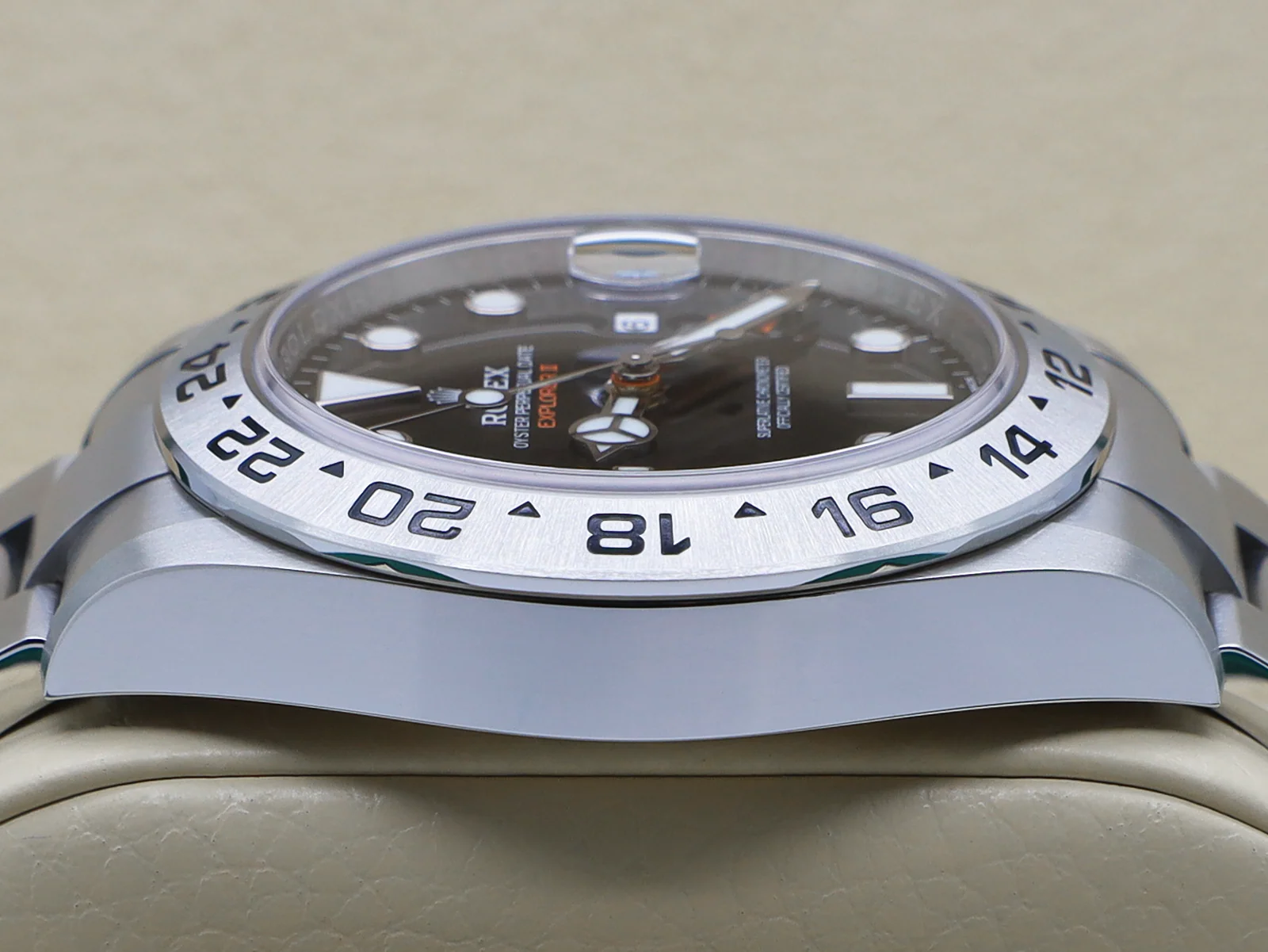 GENTS ROLEX EXPLORER II 42mm 226570 STAINLESS STEEL BLACK DIAL WARRANTY 2022 UK B&P - Image 7