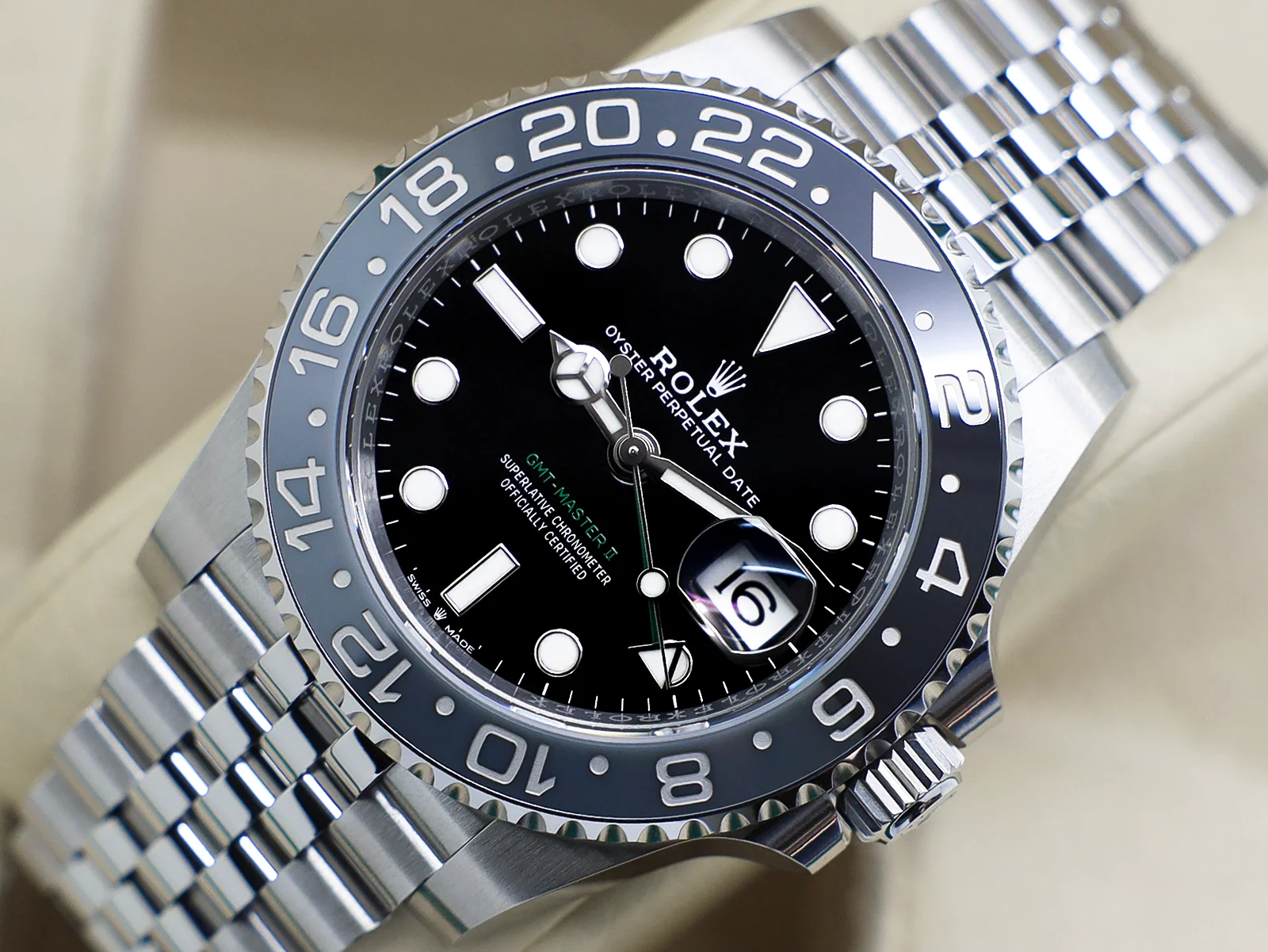GENTS ROLEX GMT-MASTER II BRUCE WAYNE 126710GRNR STAINLESS STEEL WARRANTY 2024 UK B&P - Image 3