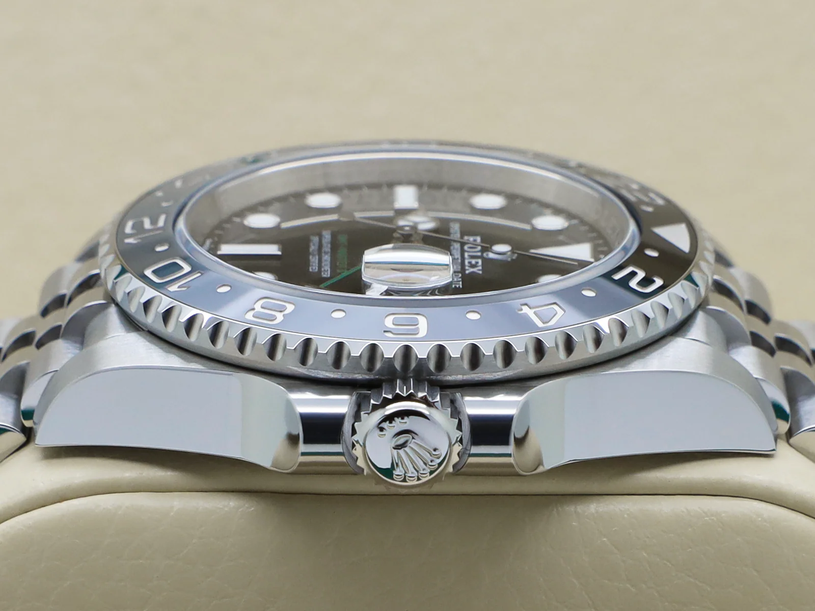 GENTS ROLEX GMT-MASTER II BRUCE WAYNE 126710GRNR STAINLESS STEEL WARRANTY 2024 UK B&P - Image 7