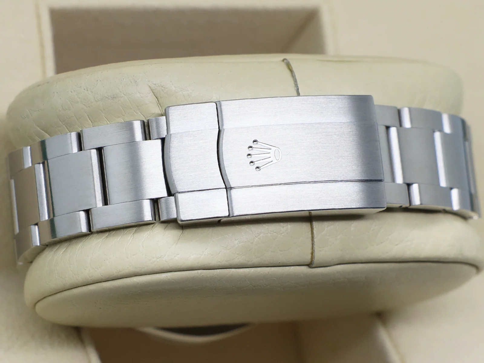 GENTS ROLEX OYSTER PERPETUAL 41mm 124300 STAINLESS STEEL CELEBRATION DIAL WARRANTY 2023 UK B&P - Image 8