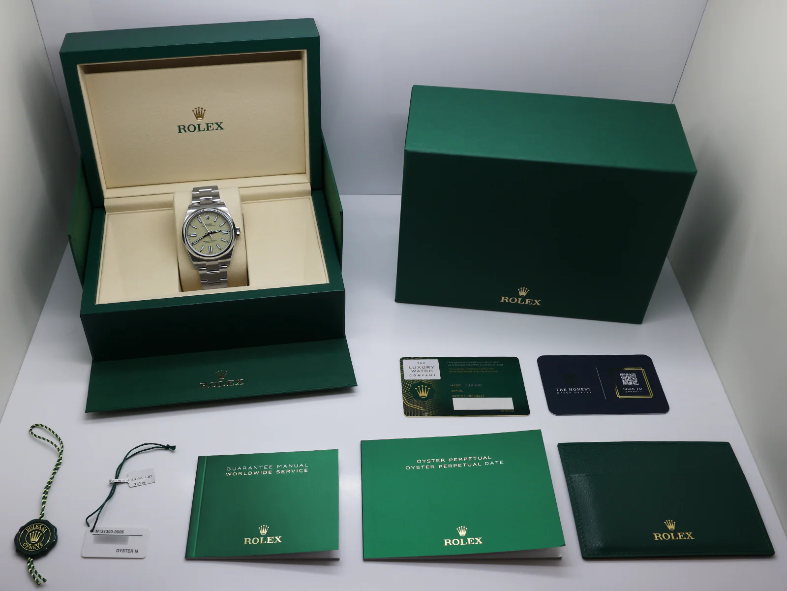 GENTS ROLEX OYSTER PERPETUAL 41mm 134300 STAINLESS STEEL PISTACHIO DIAL UNWORN STICKERS 2026 UK B&P - Image 2