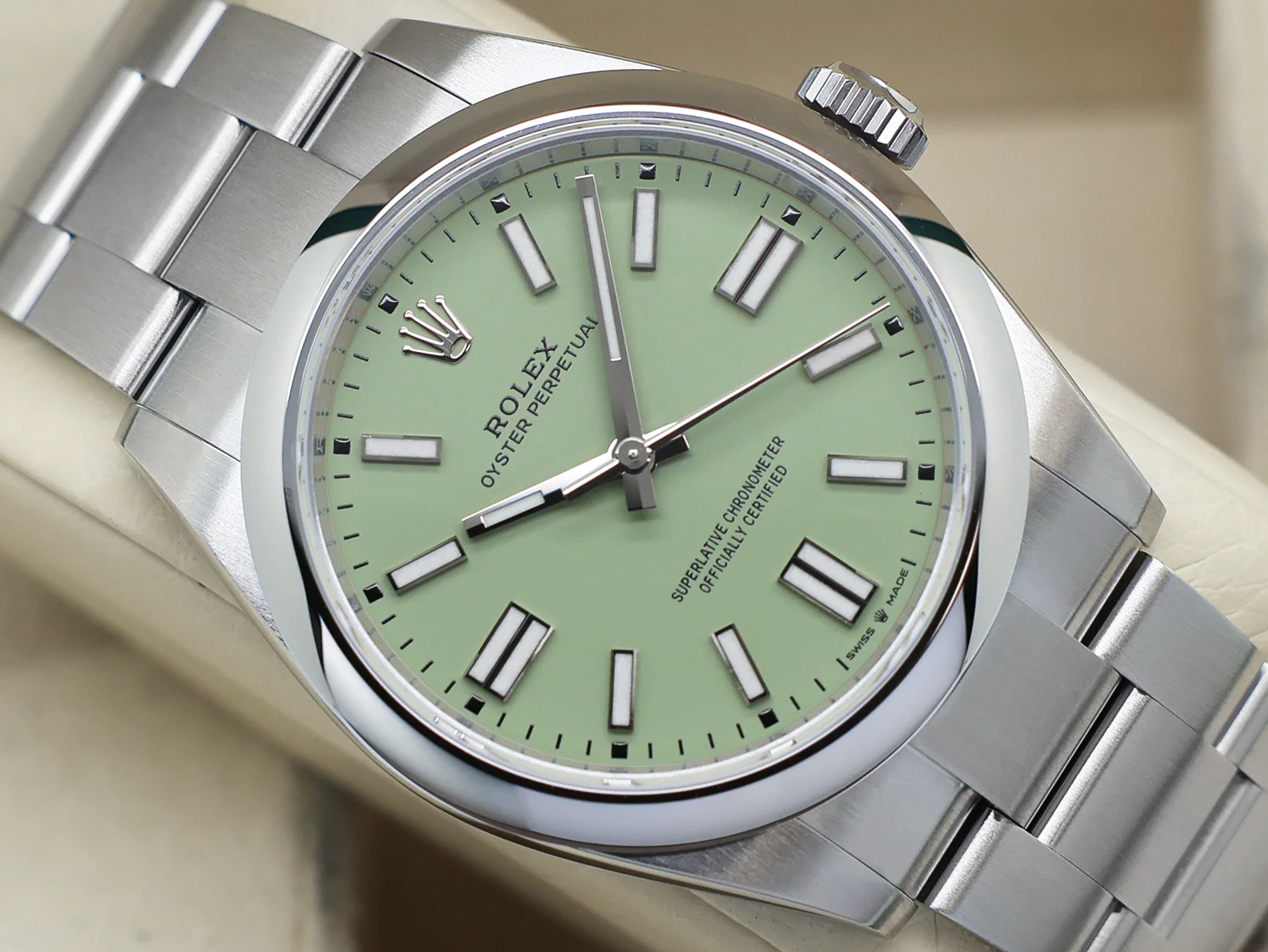 GENTS ROLEX OYSTER PERPETUAL 41mm 134300 STAINLESS STEEL PISTACHIO DIAL UNWORN STICKERS 2026 UK B&P - Image 6