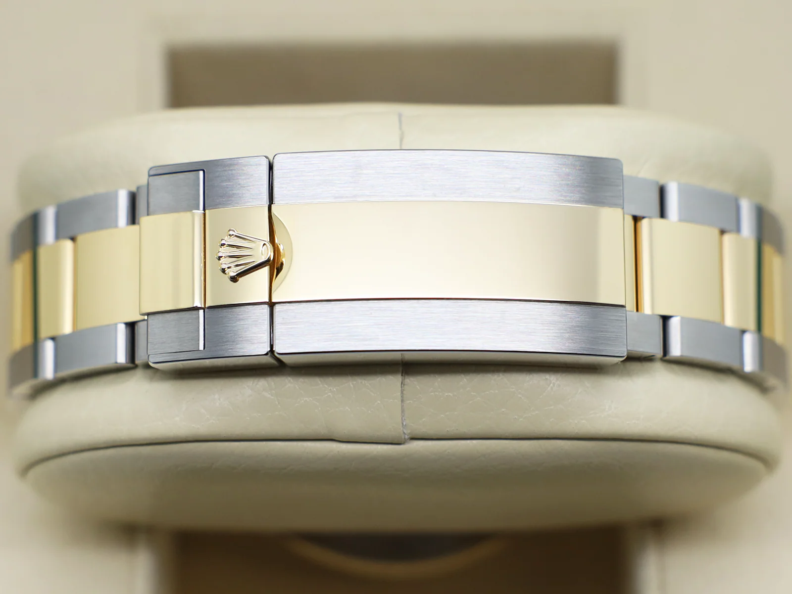 GENTS ROLEX SEA-DWELLER 43mm 126603 YELLOW GOLD STAINLESS STEEL WARRANTY 2023 UK B&P - Image 4