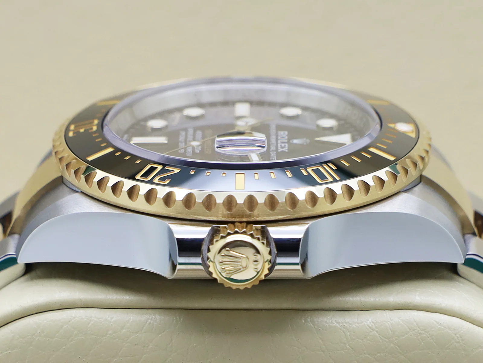 GENTS ROLEX SEA-DWELLER 43mm 126603 YELLOW GOLD STAINLESS STEEL WARRANTY 2023 UK B&P - Image 5
