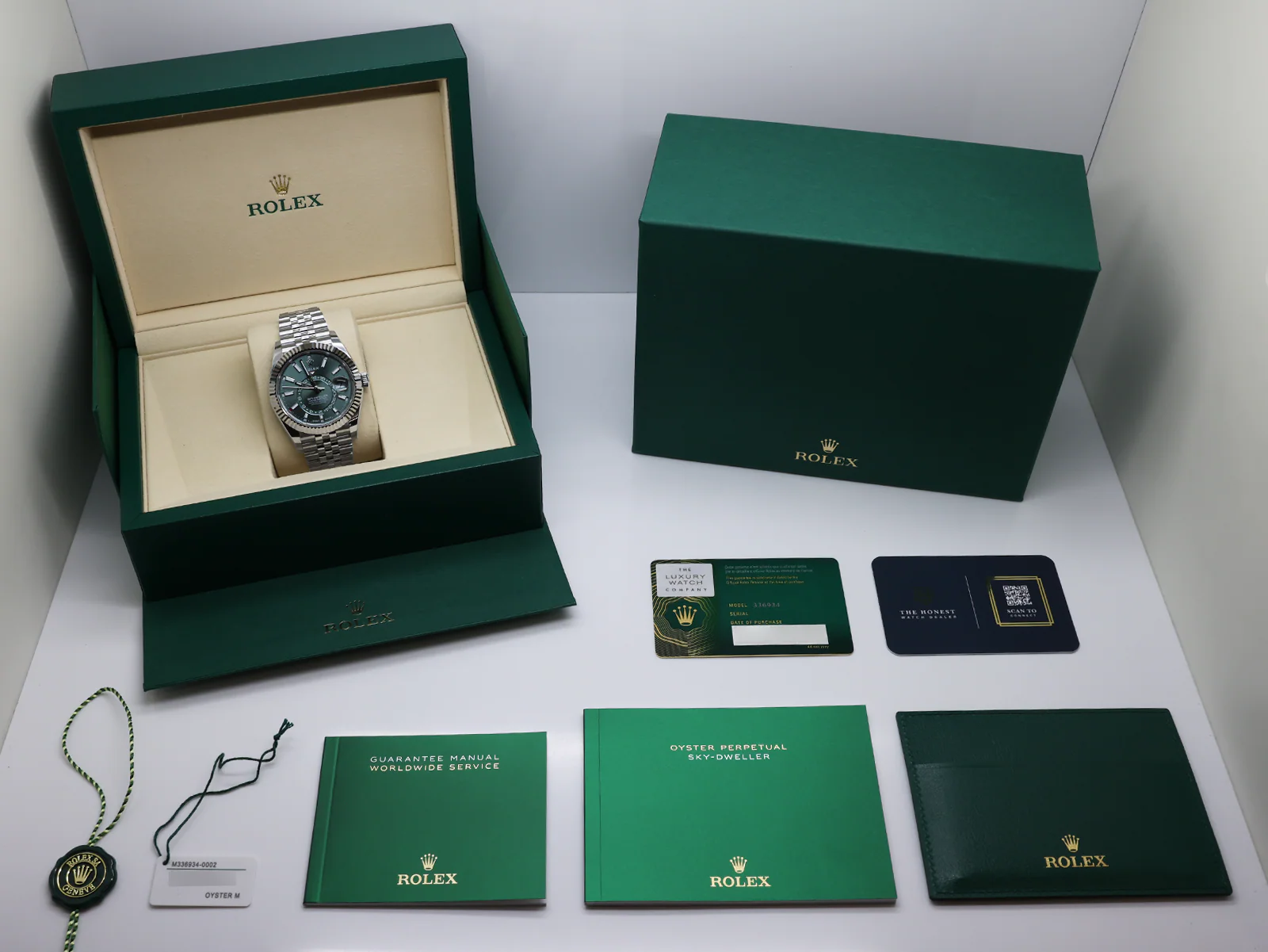 GENTS ROLEX SKY-DWELLER 42mm 336934 STAINLESS STEEL MINT GREEN DIAL NEW MODEL WARRANTY STICKERS 2025 UK B&P - Image 2