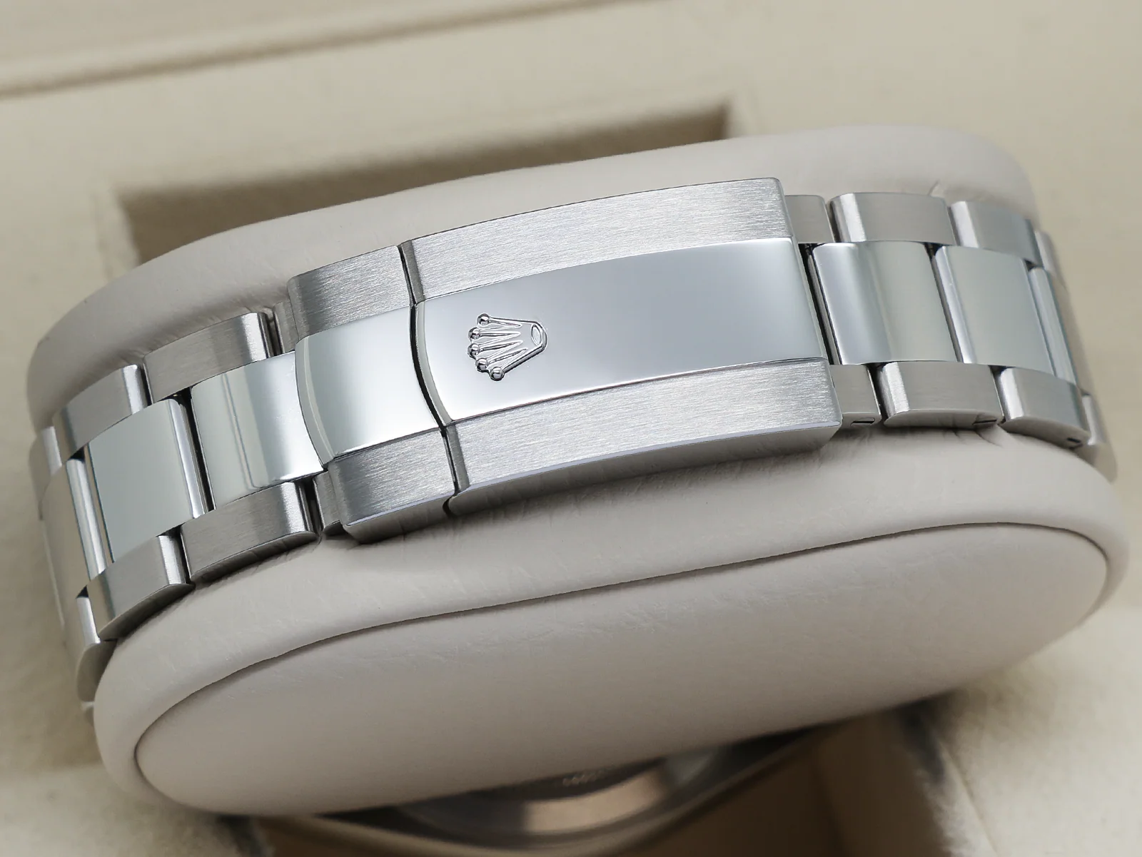 GENTS ROLEX SKY-DWELLER 42mm 336934 STAINLESS STEEL WHITE DIAL WARRANTY 2025 UK B&P - Image 8