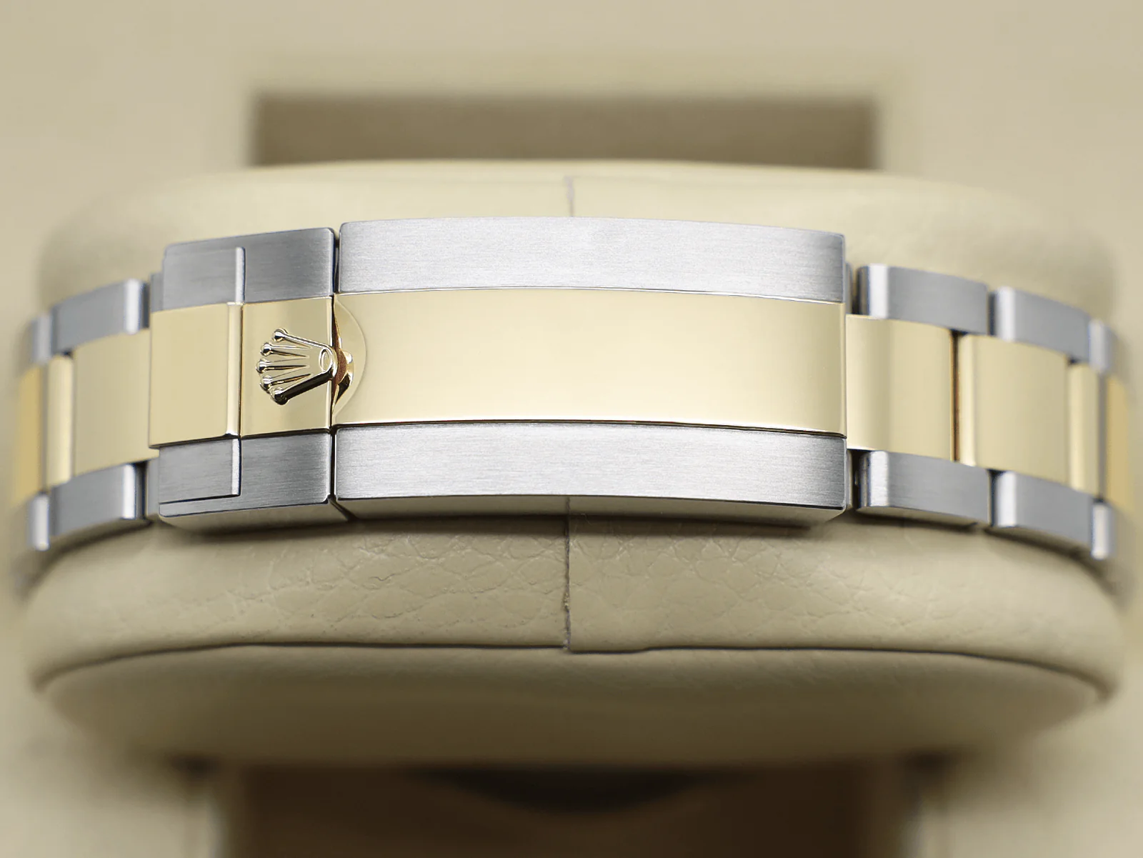 GENTS ROLEX SUBMARINER DATE 41mm 126613LB 18ct YELLOW GOLD/STEEL BLUE DIAL WARRANTY 2025 UK B&P - Image 8