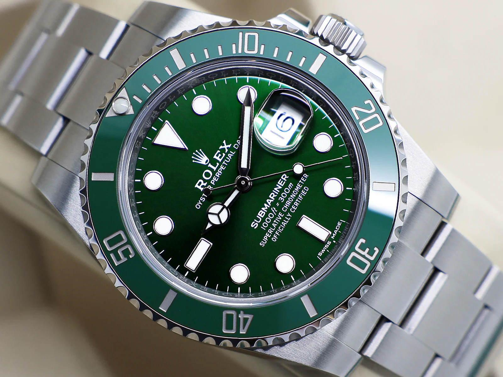 GENTS ROLEX SUBMARINER DATE HULK 40mm 116610LV STAINLESS STEEL WARRANTY STICKERS 2019 UK B&P - Image 6