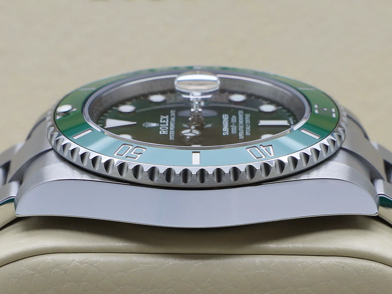 GENTS ROLEX SUBMARINER DATE HULK 40mm 116610LV STAINLESS STEEL WARRANTY STICKERS 2019 UK B&P - Image 7