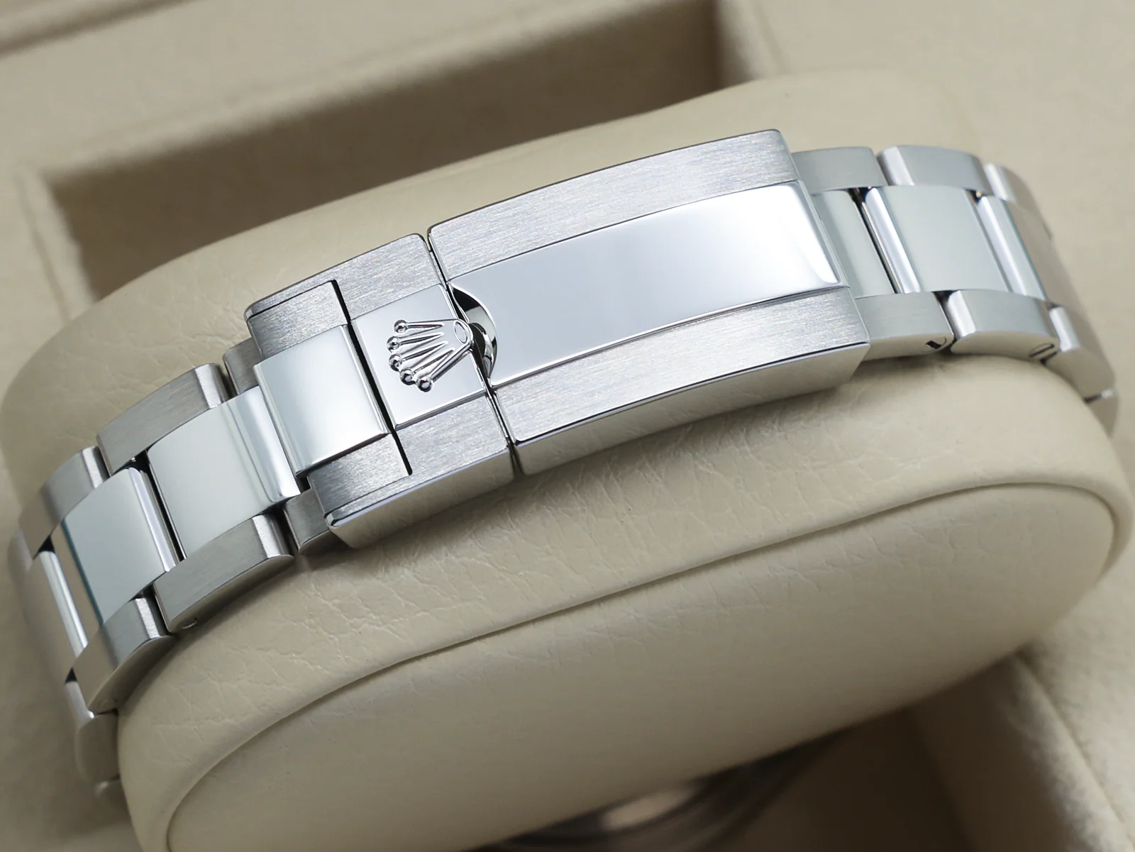 GENTS ROLEX YACHT-MASTER 37MM 268622 STAINLESS STEEL RHODIUM DIAL UNWORN 2022 UK B&P - Image 8