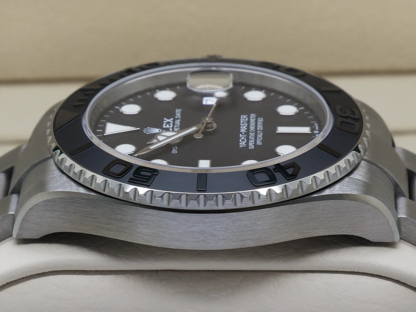 GENTS ROLEX YACHT-MASTER 42MM 226627 TITANIUM OYSTER BRACELET MATT BLACK DIAL WARRANTY 2025 UK B&P - Image 4
