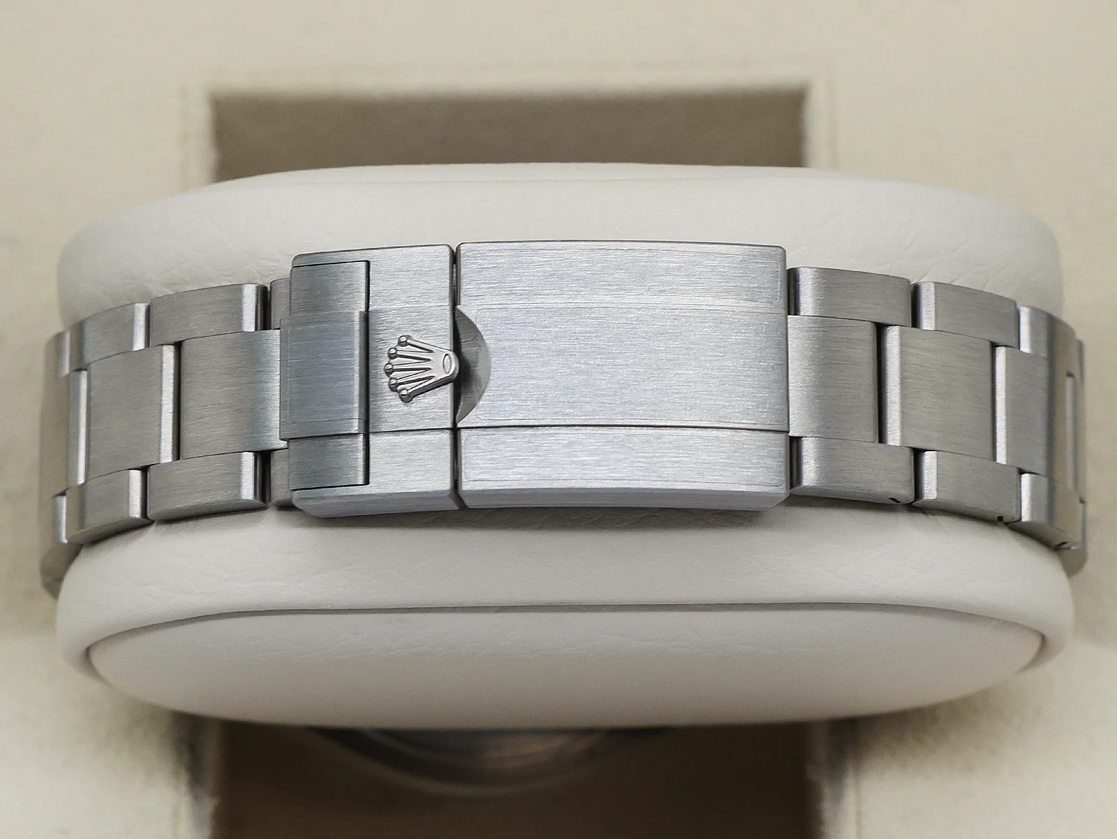 GENTS ROLEX YACHT-MASTER 42MM 226627 TITANIUM OYSTER BRACELET MATT BLACK DIAL WARRANTY 2025 UK B&P - Image 5