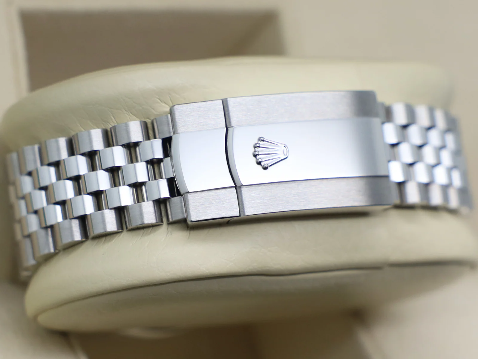 ROLEX DATEJUST 36mm 126234 STAINLESS STEEL MINT GREEN DIAL UNWORN 2026 UK B&P - Image 8