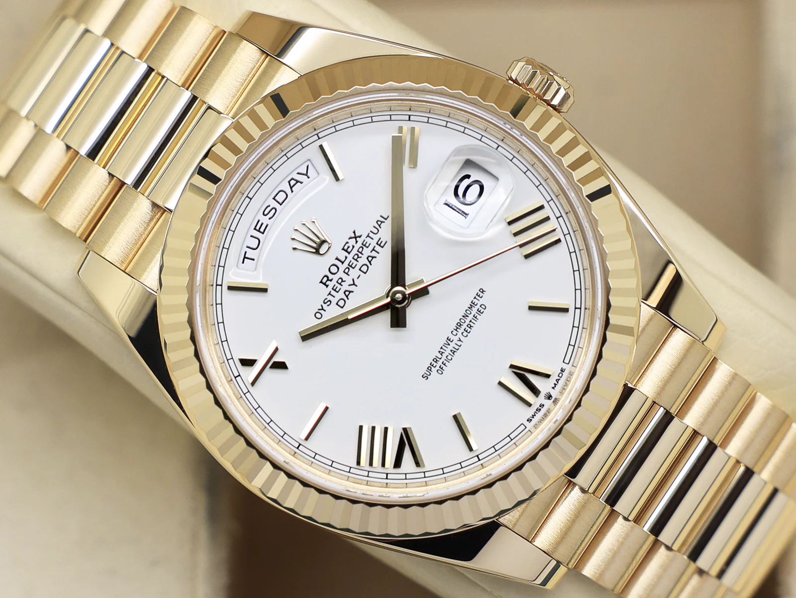 ROLEX DAY-DATE 40mm 18ct YELLOW GOLD 228238 WHITE ROMAN NUMERAL DIAL WARRANTY 2023 UK B&P - Image 6