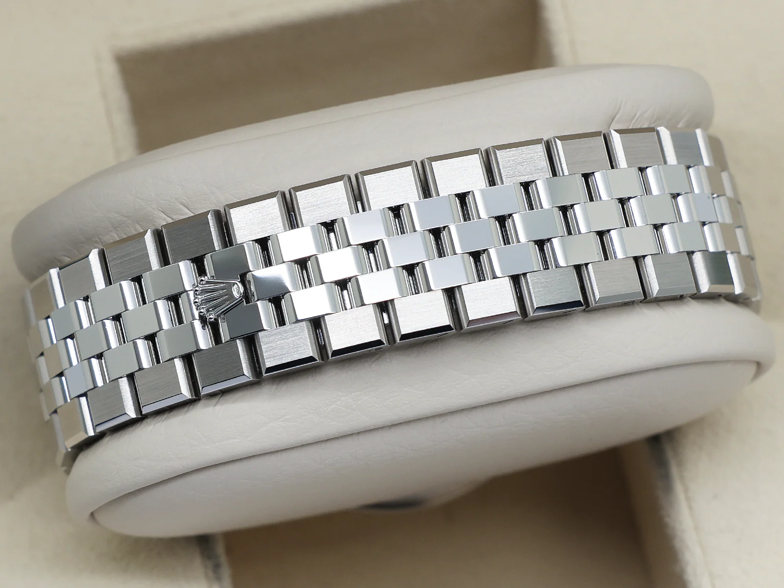 ROLEX LAND-DWELLER 40mm 127334 STAINLESS STEEL WHITE DIAL UNWORN 2026 UK B&P - Image 8